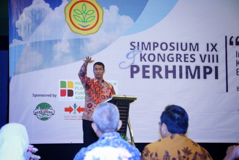 Menteri Pertanian (Mentan) Amran Sulaiman menghadiri acara Kongres VIII Perhimpunan Meteorologi Pertanian Indonesia (PERHIPMI) di IPB International Convention Center (IICC) Kota Bogor, Kamis (3/10).