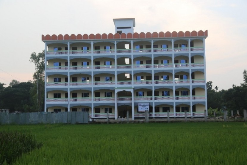 Bangunan setinggi lima lantai telah selesai dibangun oleh ACT  sebagai Rumah Yatim pengungsi Rohingya.