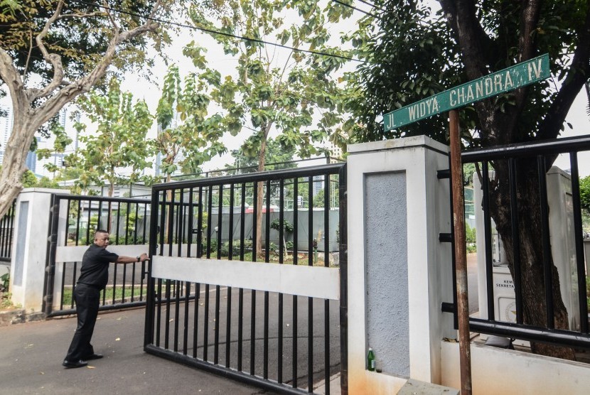 Gerbang rumah dinas Menteri Kabinet Indonesia Kerja di Kompleks Widya Chandra, Jakarta Selatan, Sabtu (19/10/2019).