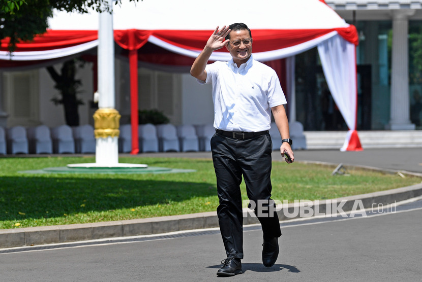Politisi PDIP Juliari Batubara tiba di Kompleks Istana Kepresidenan di Jakarta, Selasa (22/10/2019).