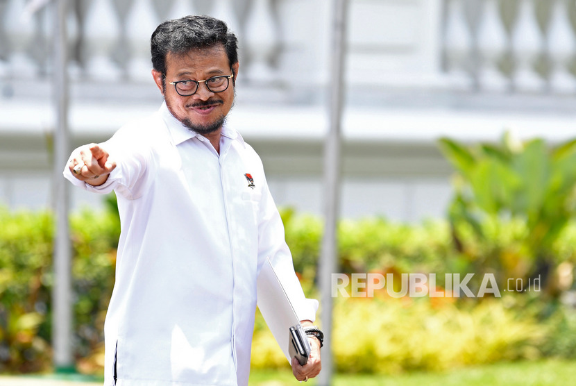 Politisi Partai Nasdem Syahrul Yasin Limpo tiba di Kompleks Istana Kepresidenan di Jakarta, Selasa (22/10/2019).