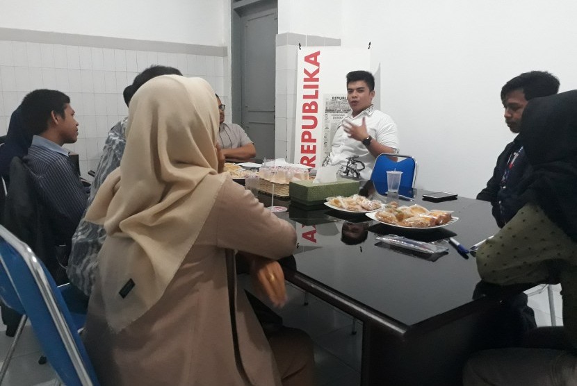 Bincang Sore Republika yang mengangkat tema Implikasi Pergerakan  Mahasiswa dalam Pembangunan Kenegaraan yang digelar di Kantor Republika  Yogyakarta, Rabu (23/10). 