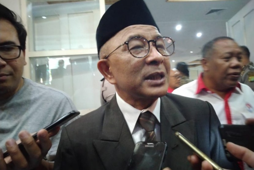 Anggota Komite Eksekutif PSSI, Refrizal, di kantor Kemenpora RI Jakarta, Kamis (24/10).