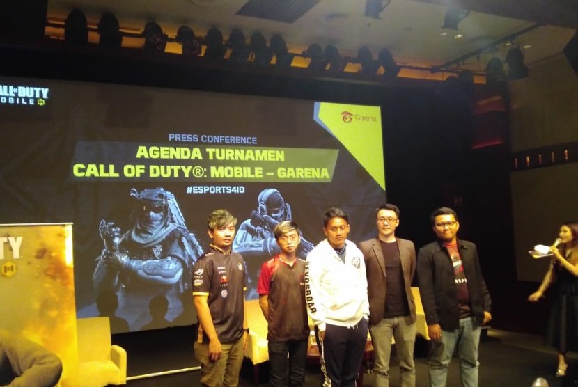 Garena Indonesia meluncurkan gim Call of Duty Mobile sekaligus kompetisi nasional Esports di Plaza Senayan Jakarta, Senin (4/11).