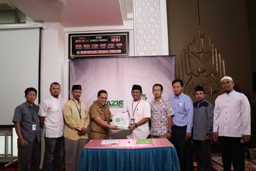 Inisiatif Zakat Indonesia (IZI) melebarkan ranah pengelolaan zakat, infak, sedekah (ZIS) dengan melakukan kerjasama bersama Lazis Masjid Jendral Sudirman (MJS) WTC. 
