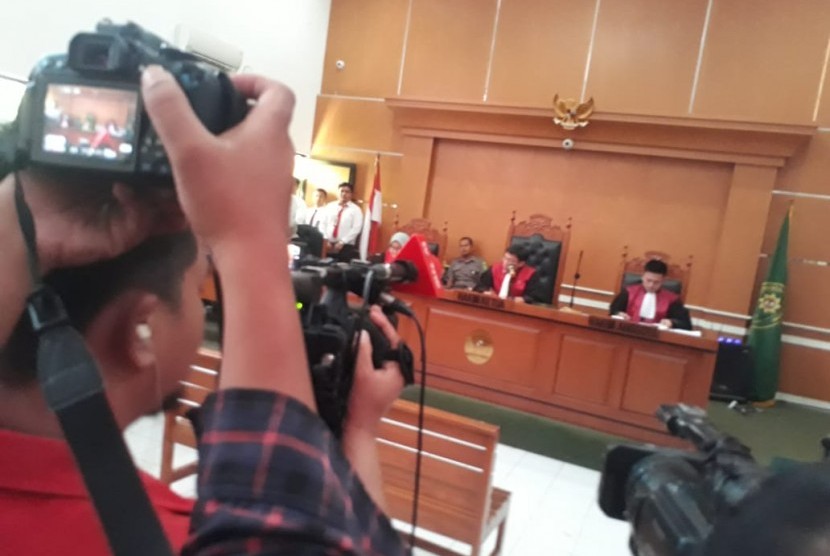 Sidang putusan perdata aset First Travel di Pengadilan Negeri Depok, Senin (2/12).