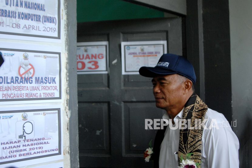 Menteri Koordinator Bidang Pembangunan Manusia dan Kebudayaan Muhadjir Effendy