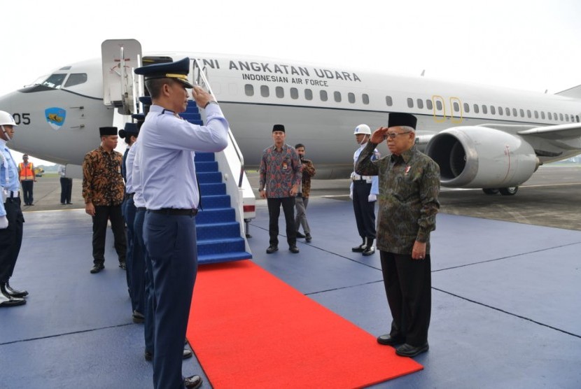 Wakil Presiden KH Maruf Amin bertolak ke Padang, Sumatera Barat untuk meresmikan pembukaan Silaturahmi Kerja Nasional (Silaknas) Ikatan Cendekiawan Muslim Indonesia (ICMI) Tahun 2019, Jum’at (6/12).