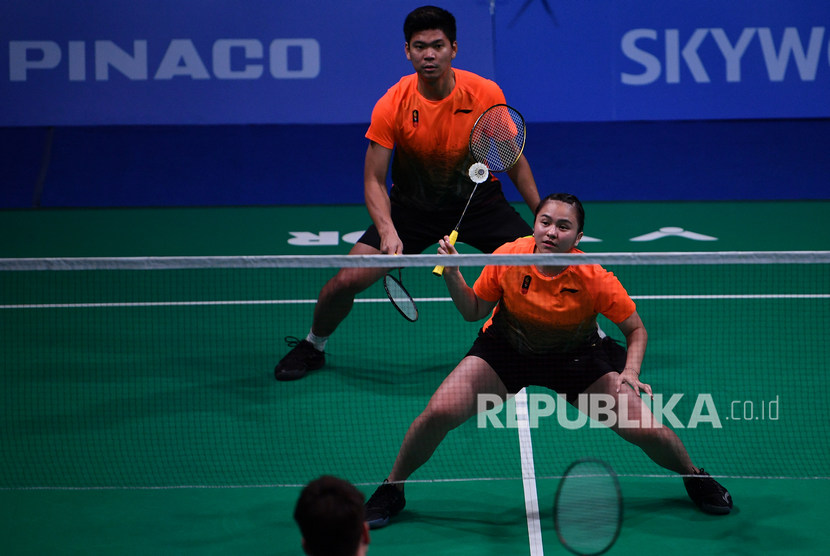 Ganda campuran Indonesia Praveen Jordan dan Melati Daeva Oktavianti (bawah).