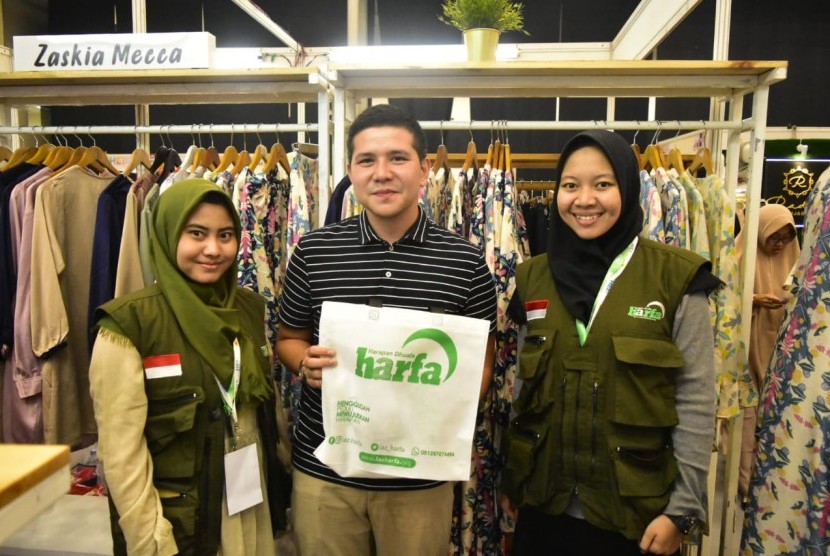 Acara Halal Expo Indonesia (HEI) 2019 yang diadakan di ICE BSD, Tangerang, Harapan Dhuafa ingin mendorong para pengunjung yang datang untuk peduli terhadap saudara-saudaranya yang tinggal di pelosok desa