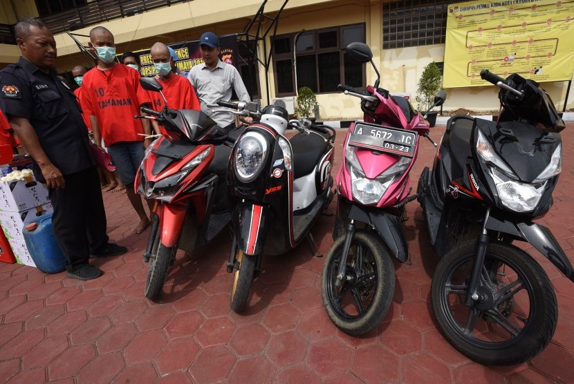 sepeda motor hasil curian 