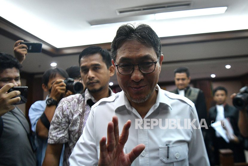 Mantan anggota DPR Sukiman divonis enam tahun penjara.