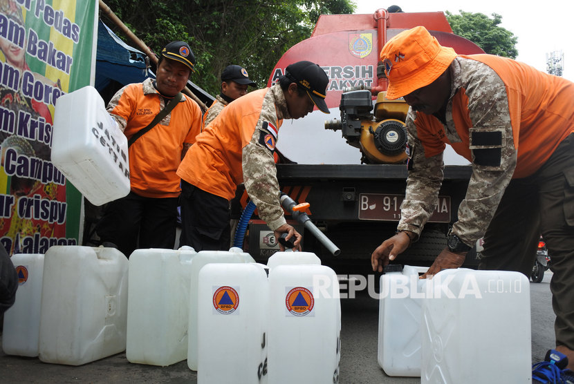 BPBD Temanggung Distribusikan Air Bersih di Tiga Kecamatan (ilustrasi).