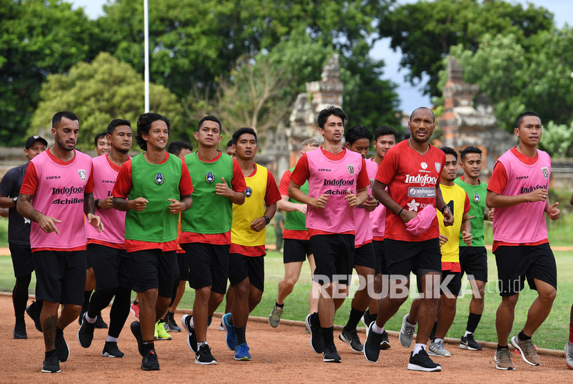 Latihan tim Bali United (ilustrasi).