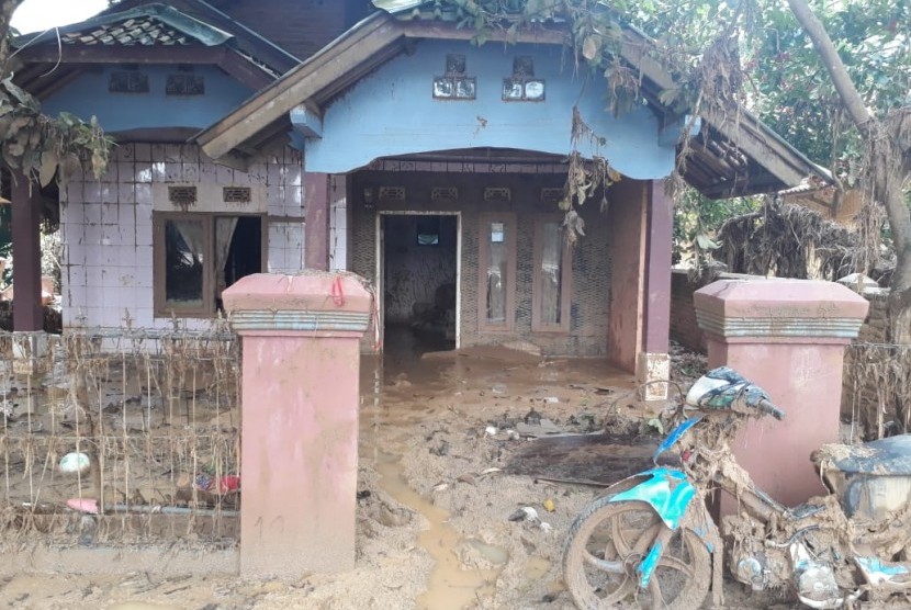 Bantuan Solopeduli mencapai warga terdampak di Lebak Banten. Foto kondisi rumah usai diterjang banjir bandang di Lebak, (ilusrasi).