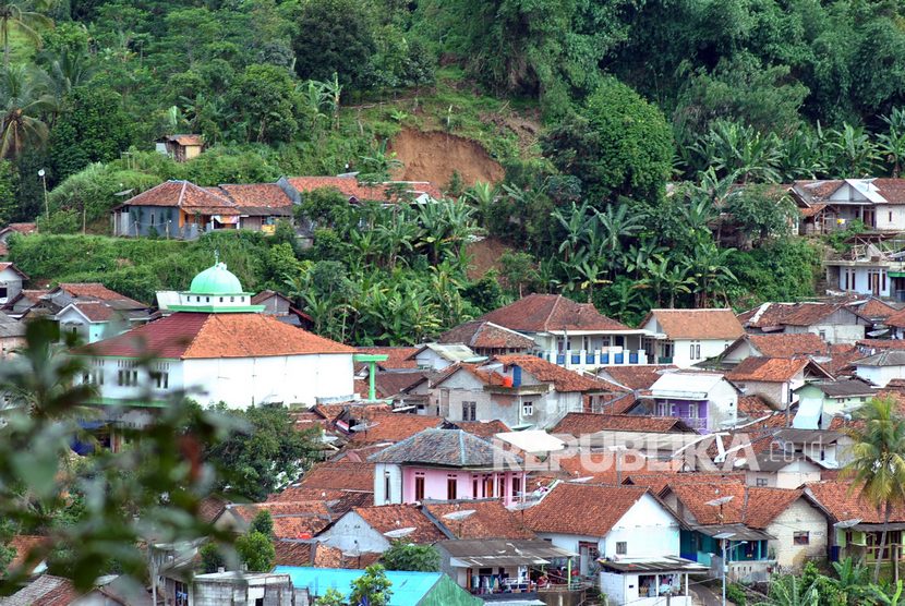 Pemkab Bogor mendorong kepala desa se-Kabupaten Bogor berinovasi. Foto suasana perkampungan di Bogor, (ilustrasi).