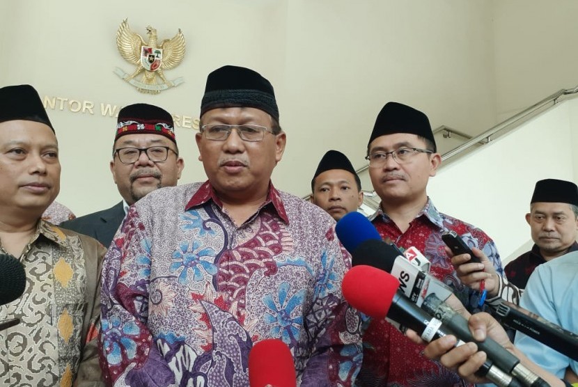 Jajaran pengurus Ikatan Khatib Dewan Masjid Indonesia (IK DMI) usai menemui Wakil Presiden KH Ma
