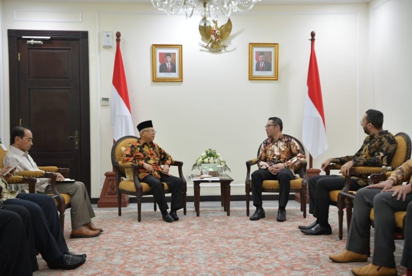 Wakil Presiden Maruf Amin menerima Asosiasi Fintech Syariah Indonesia di Kantor Wapres, Jakarta, Selasa (21/1).
