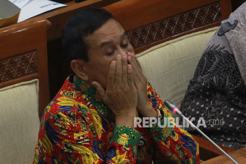 Direktur Utama PT Asabri (Persero) Sonny Widjaja (kiri) melakukan Rapat Dengar Pendapat (RDP) dengan Komisi XI DPR di Gedung Parlemen, Senayan, Jakarta. ilustrasi