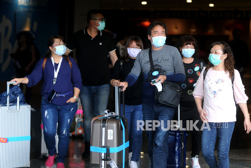 Sebanyak 86 penerbangan rute Bali-China dibatalkan sejak 13 Januari 2019 terkait penyebaran virus corona (Foto: suasana bandara Ngurah Rai Bali)