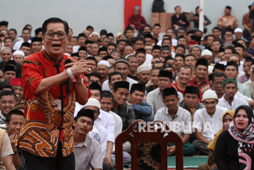 Anton Medan saat memberi motivasi kepada ratusan warga binaan di Rumah Tahanan (Rutan) Klas IIB Serang, Banten (ilustrasi)