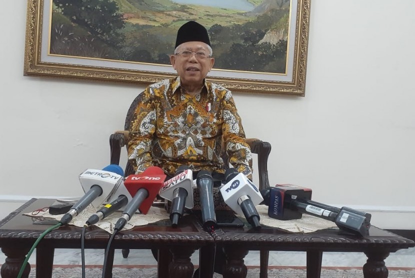 Maruf Minta BNPT Manfaatkan Khatib Jumat Perangi Radikalisme. Wakil Presiden Maruf Amin di Kantor Wakil Presiden, Jakarta.