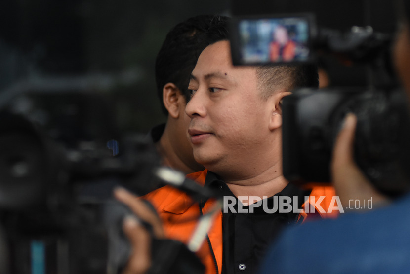 Tersangka mantan Staf Sekjen PDIP Hasto Kristiyanto, Saeful Bahri 