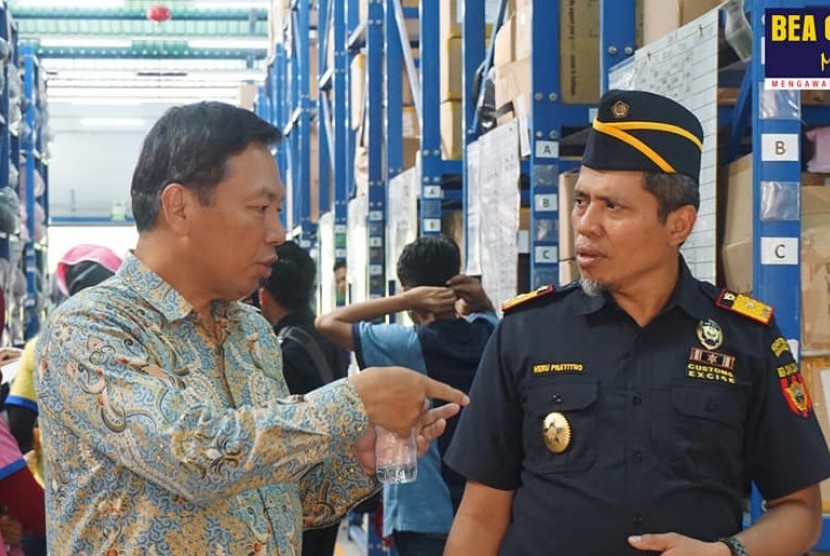 Kepala Kantor Bea Cukai Magelang Heru Prayitno Kunjungi Dua Perusahaan Kawasan Berikat, Jumat (7/2). 