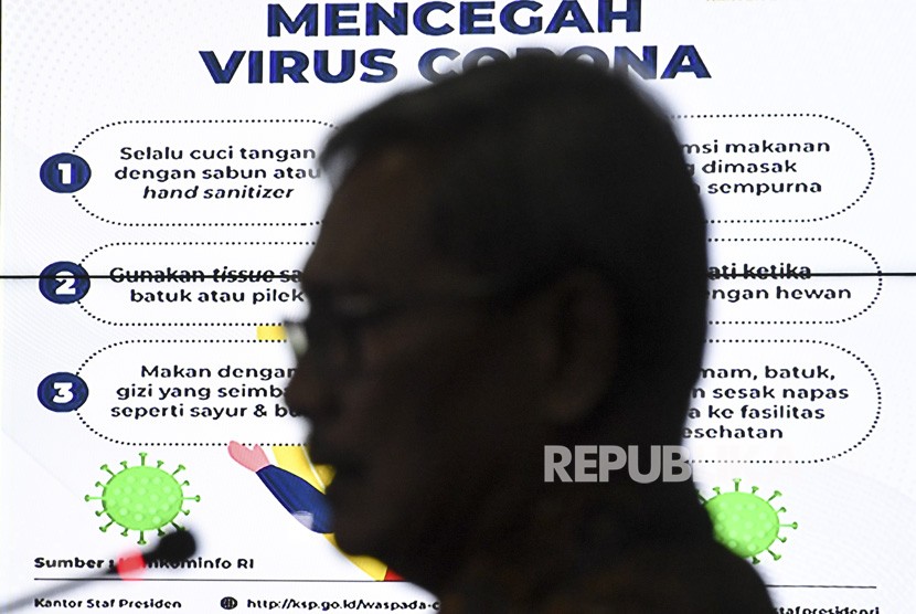 Sekretaris Direktorat Jenderal Pencegahan dan Pengendalian Penyakit Kemenkes Achmad Yurianto yang juga juru bicara pemerintah untuk penanganan virus Corona memberikan keterangan pers di Gedung Bina Graha, Kompleks Istana Kepresidenan, Jakarta. 
