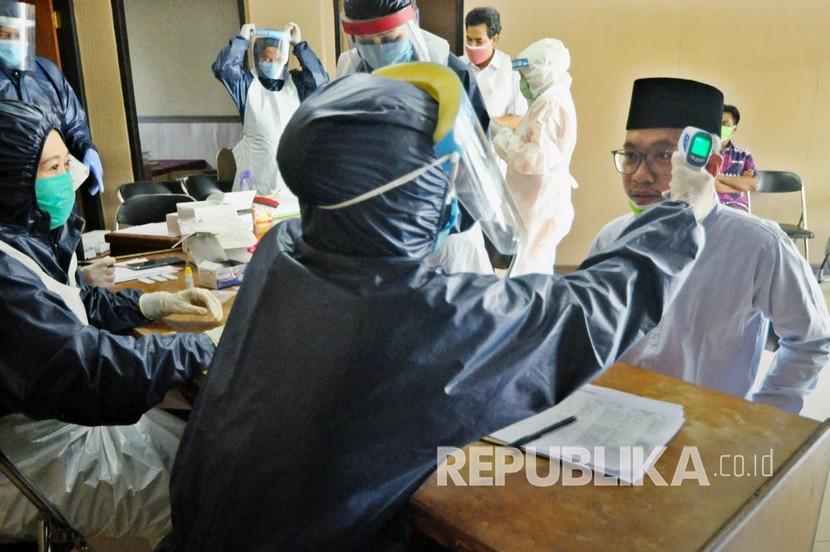 Delapan Orang Reaktif Rapid Test Di Kotim Diisolasi Republika Online 