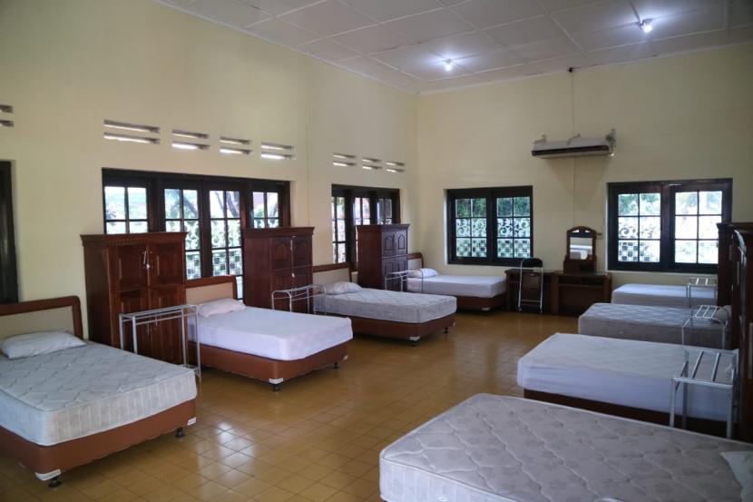 Pemerintah Provinsi (Pemprov) Sumatera Barat (Sumbar) kembali membuka gedung Balai Pendidikan dan Pelatihan (Diklat) PPSDM sebagai tempat karantina untuk mengisolasi pasien positif covid-19. 