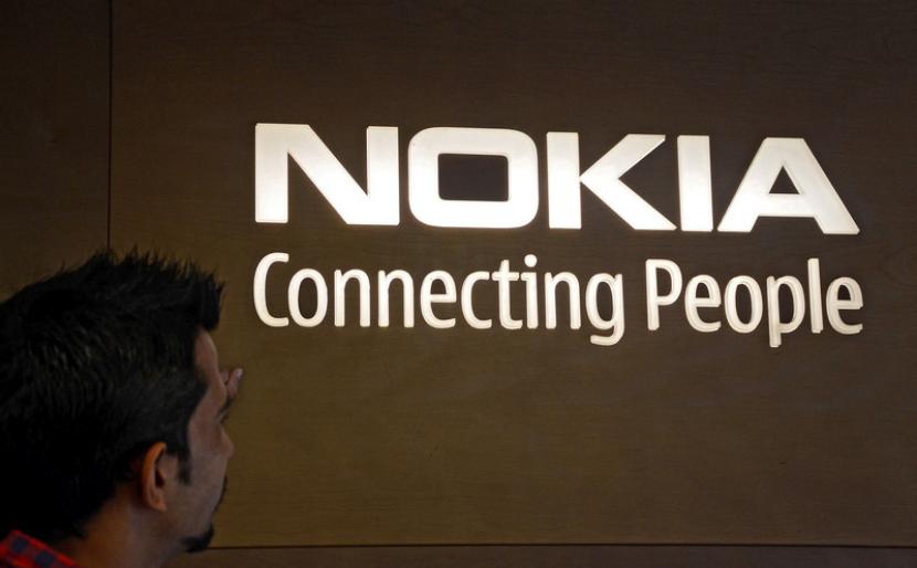 Nokia tangguhkan bisnisnya di Rusia tanpa batas waktu.