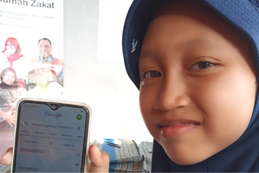 Siswa terbantu layanan internet gratis dari Rumah Zakat.