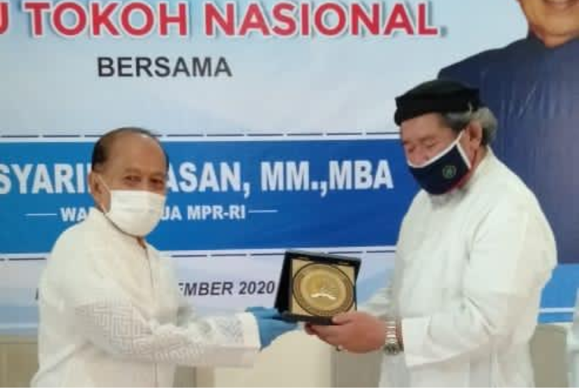 Wakil Ketua MPR Syarief Hasan dalam Temu Tokoh Nasional di Pondok Pesntren Al Falak, Loji Bogor Barat, Ahad (29/11). 