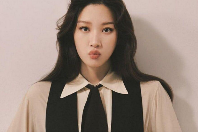 Moon Ga Young tengah membintangi drama True Beauty.