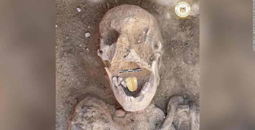 Mumi berlidah Mesir berusia ribuan tahun ditemukan di Mesir. Mumi