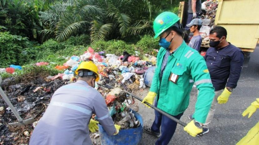 Wali Kota Pekanbaru Apresiasi Pltu Tenayan Atasi Sampah Republika Online
