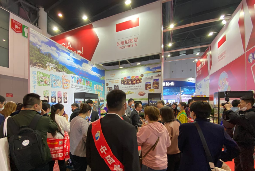 Gerai Indonesia China Foods and Drinks Fair (CFDF) dipenuhi pengunjung.