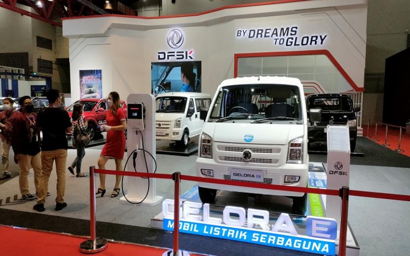 Tampak DFSK Gelora E, kendaraan komersial listrik pertama di Tanah Air