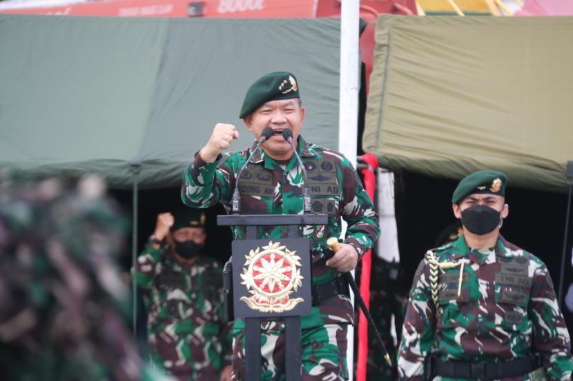 Panglima Kostrad Letjen Dudung Abdurachman kandidat kuat Kepala Staf Angkatan Darat (KSAD) menggantikan Jenderal Andika Perkasa.
