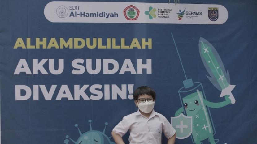 Vaksinasi Al-Hamidiyah Depok diikuti 600 lebih peserta. Al-Hamidiyah