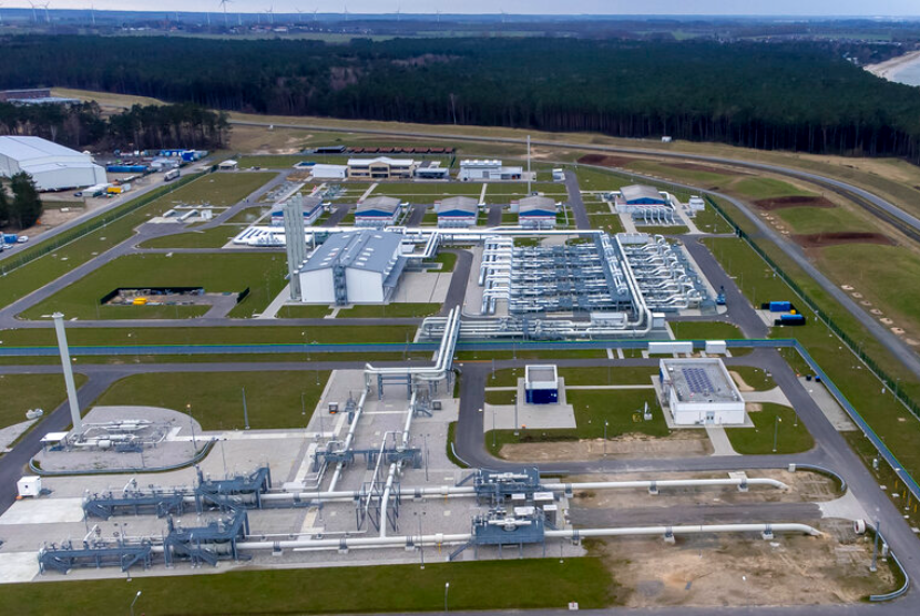 Fasilitas pendaratan pipa gas Nord Stream 2 di Lubmin, Jerman Utara, Selasa (15/2/2022). Nord Stream 2 adalah pipa gas alam sepanjan 1.230 kilometer di bawah Laut Baltik, membentang dari Rusia ke pantai Baltik, Jerman.
