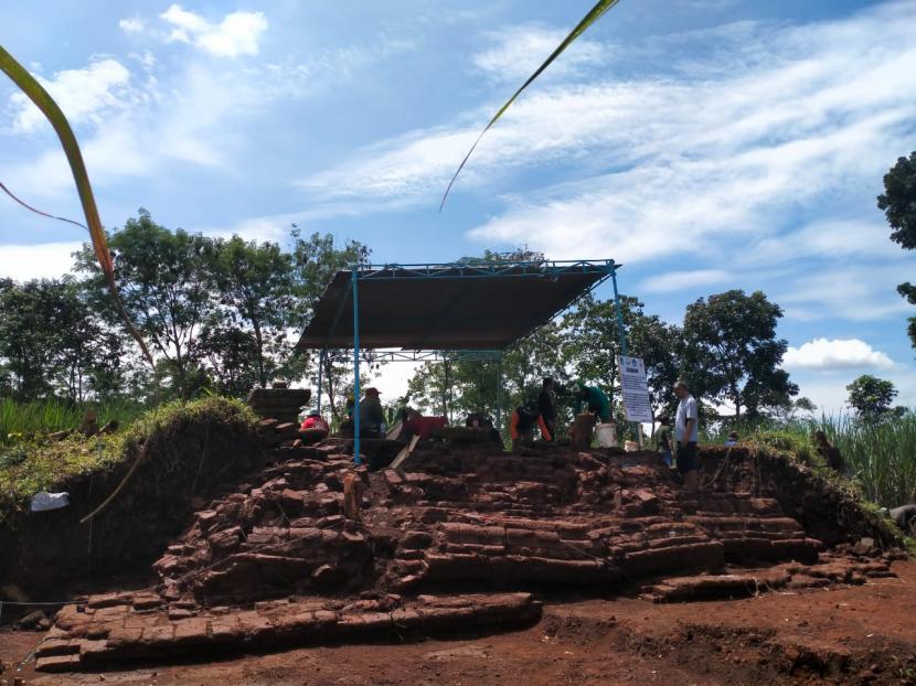 Kondisi Situs Srigading setelah menjalani ekskvasi selama dua tahap di  Lawang, Kabupaten Malang, Sabtu (26/2/2022). Dari dua tahap ini telah dipastikan Situs Srigading merupakan candi di masa kerajaan Mataram Kuno.