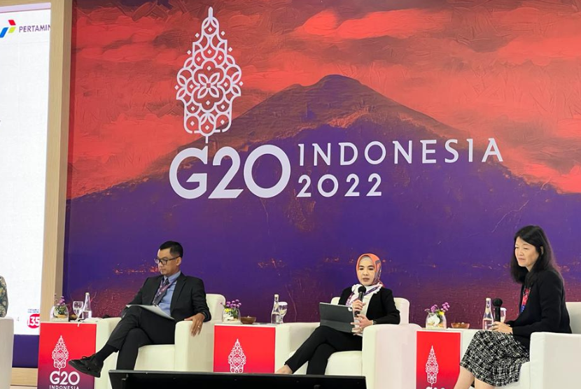 Direktur Utama Pertamina Nicke Widyawati dalam dialog “Sustainable Finance For Climate Transition” di Bali, Kamis (14/7/2022).