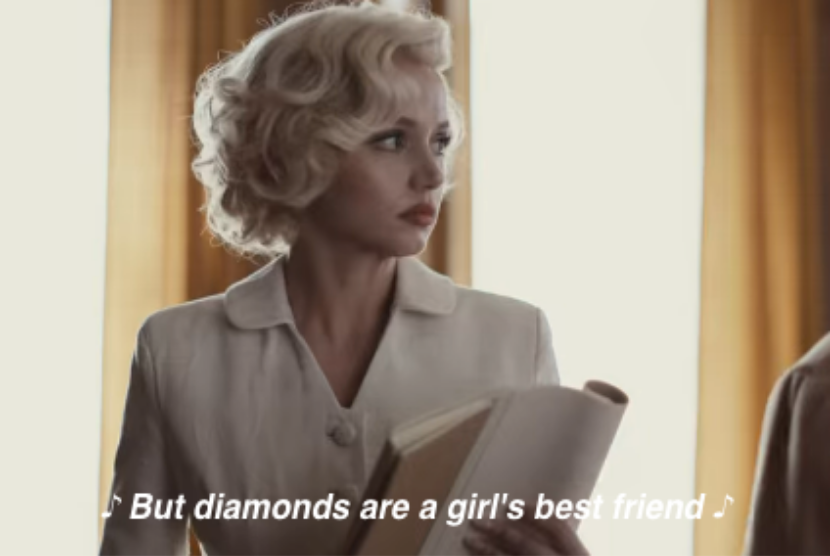 Ana de Armas sebagai ikon Hollywood Marilyn Monroe dalam film Blonde.
