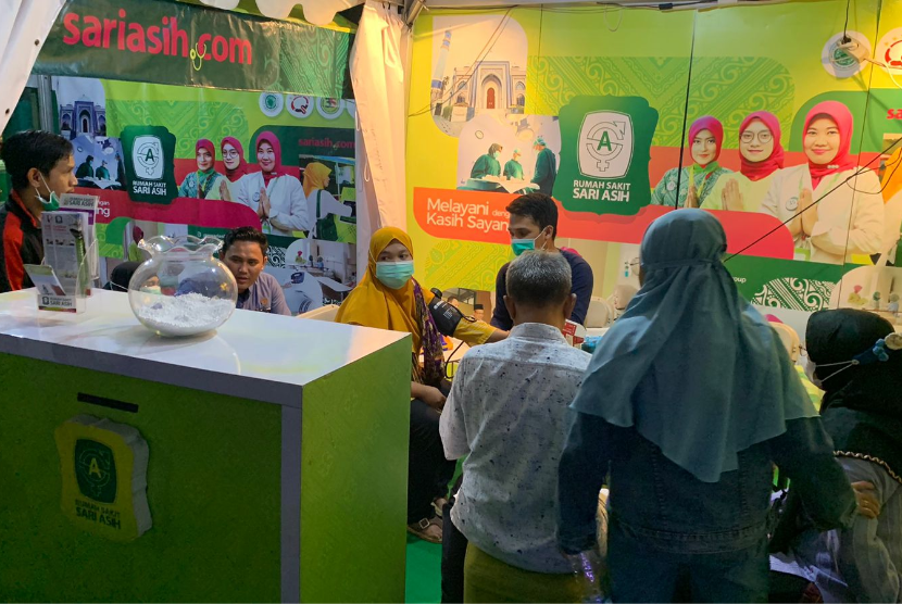 Dalam rangka Festival al Azhom, RS Sari Asih Group turut berpartisipasi mengisi kegiatan dengan membuka booth untuk memberikan kesempatan kepada para pengunjung festival melakukan pemeriksaan kesehatan.