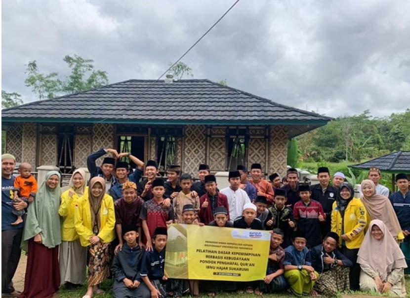 Pelatihan santri dasar kepemimpinan berbasis kebudayaan bagian dari Kepmas UI untuk Pondok Pesantren Ibnu Hajar Kampung Gunung Buleud, Desa Cimerang Purabaya  Sukabumi Jawa Barat.  