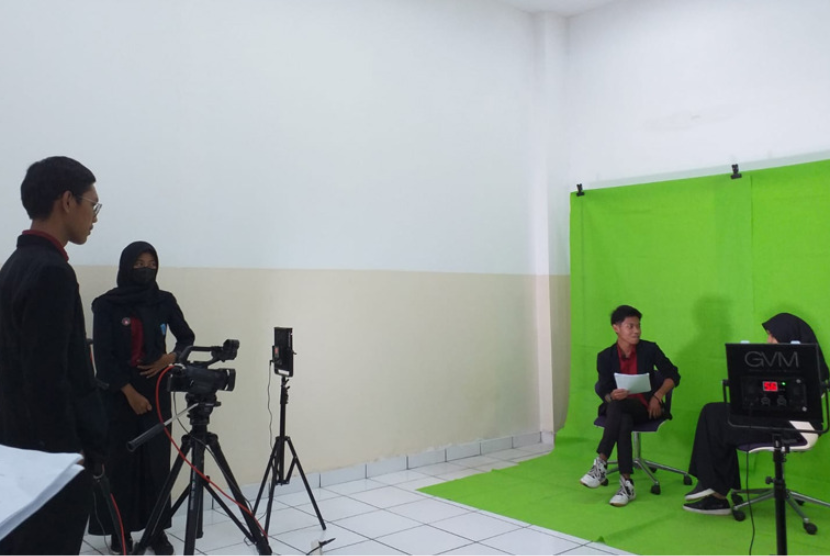  DCC (Digital Creative Centre) berkolaborasi dengan Universitas BSI (Bina Sarana Informatika) kampus Bogor mengadakan kegiatan BSI Digination, Senin (24/10/2022) di Universitas BSI kampus Bogor