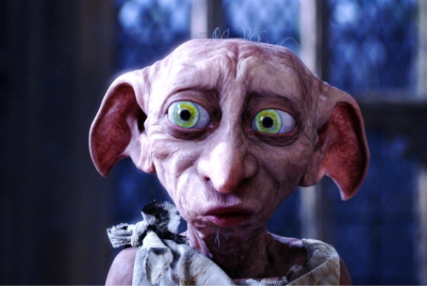 Dobby, peri rumah yang menjadi sahabat Harry Potter. Dobby dikisahkan meninggal dalam dekapan Harry Potter di film Harry Potter and the Deathly Hallows-Part 1.