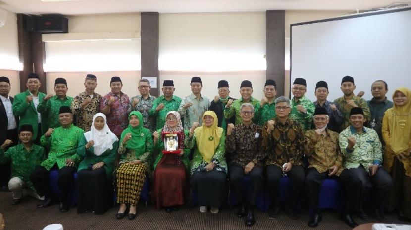 Dewan Pengurus Pusat Persatuan Umat Islam (PUI) menggelar tasyakuran gelar pahlawan nasional KH Ahmad Sanusi.